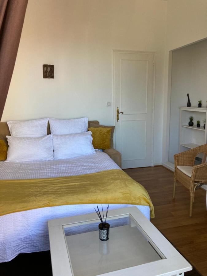 Appart Aux Deux Colombes Avec Balcon Et Garage 파미에 외부 사진